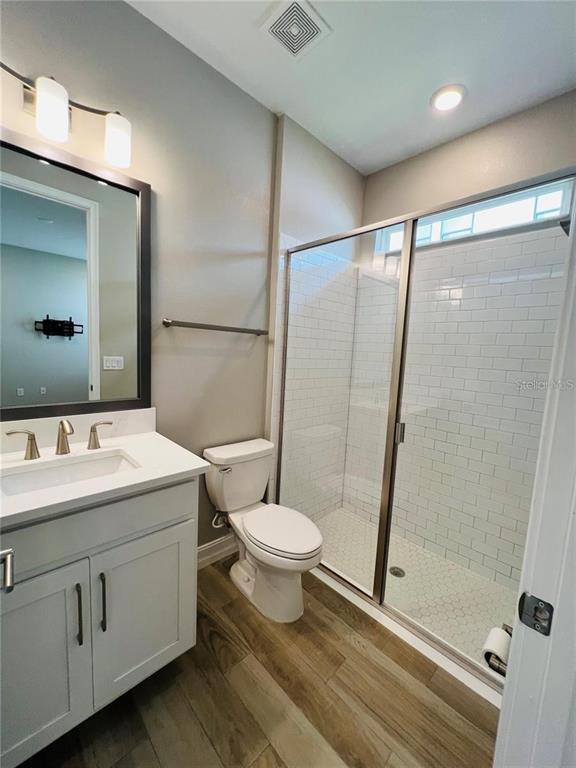 Building Photo - 4567 Tivoli Dr