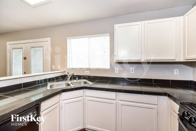 Building Photo - 7233 Scenic Desert Ct