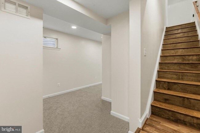 Building Photo - 1801 S Glebe Rd