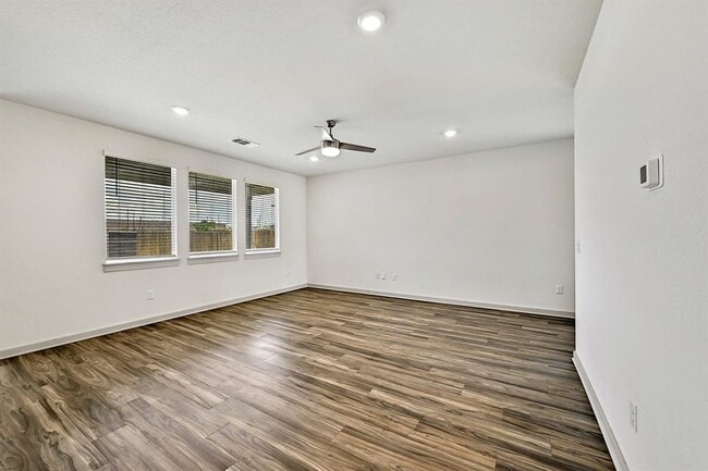 Building Photo - 109 Cupreata Ln