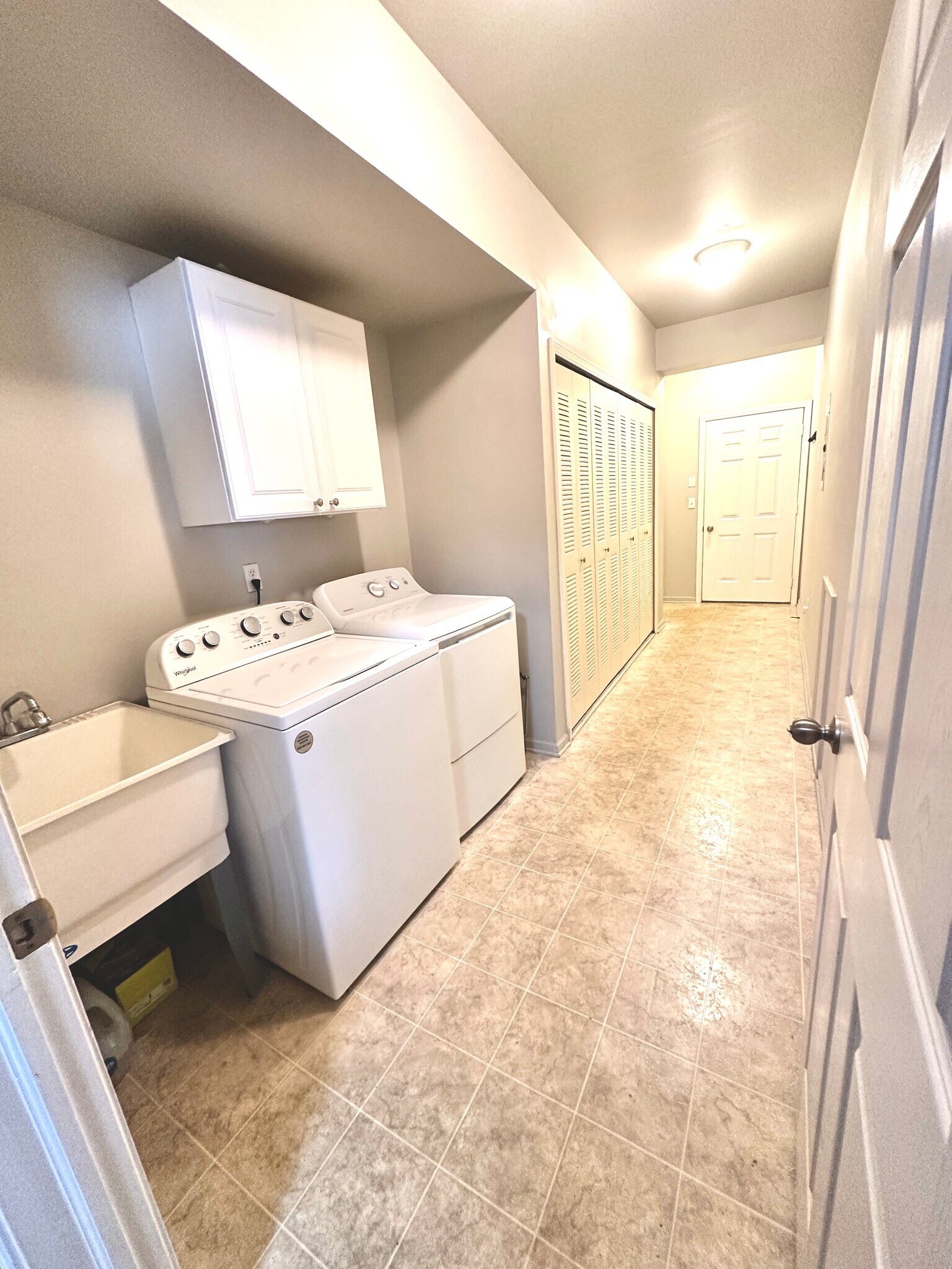 Building Photo - 13140 Canopy Dr