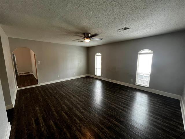 Building Photo - 6400 Dorchester Trail