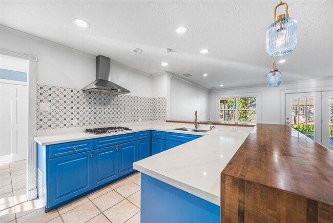 Building Photo - 1422 Gardenia Dr