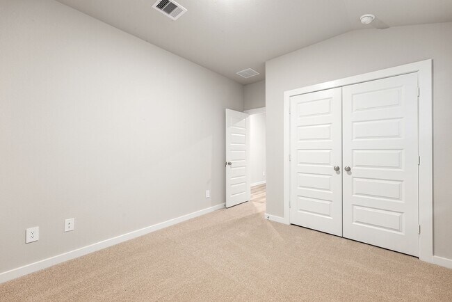 Building Photo - 6623 Castella Dr