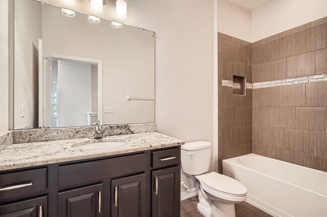 Building Photo - 7001 Interbay Blvd