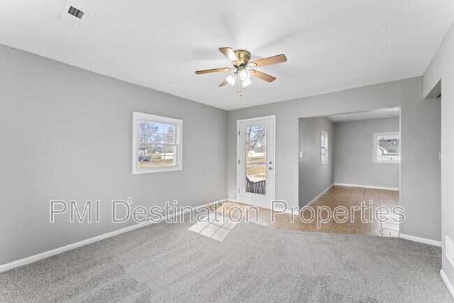 Building Photo - 304 Beech St