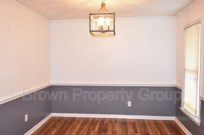 Building Photo - 6405 Rolling Meadows Ln