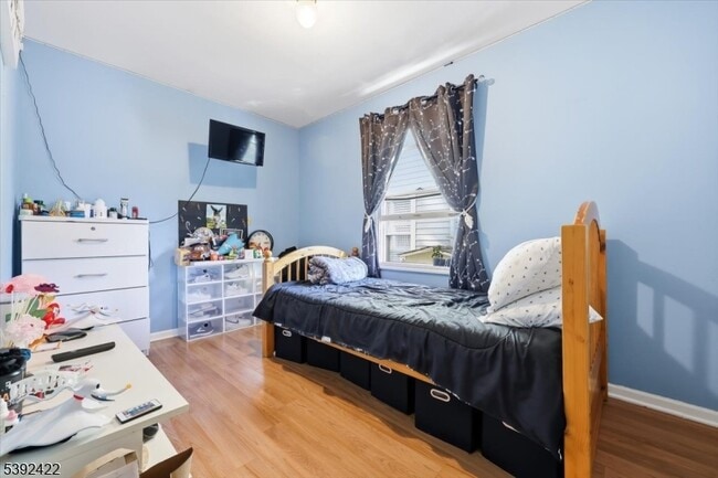 Building Photo - 245 Burgess Pl