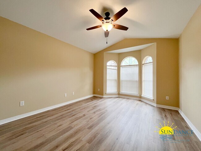 Building Photo - Beautiful 3 Bedroom Home in Hidden Bay Village