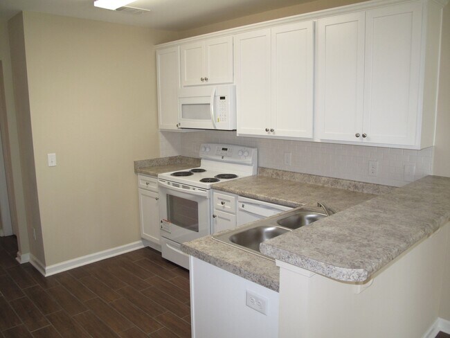 Building Photo - 180 Connor Lp