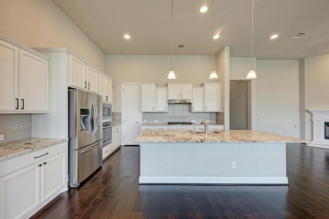 Building Photo - 2416 Echo Park Dr