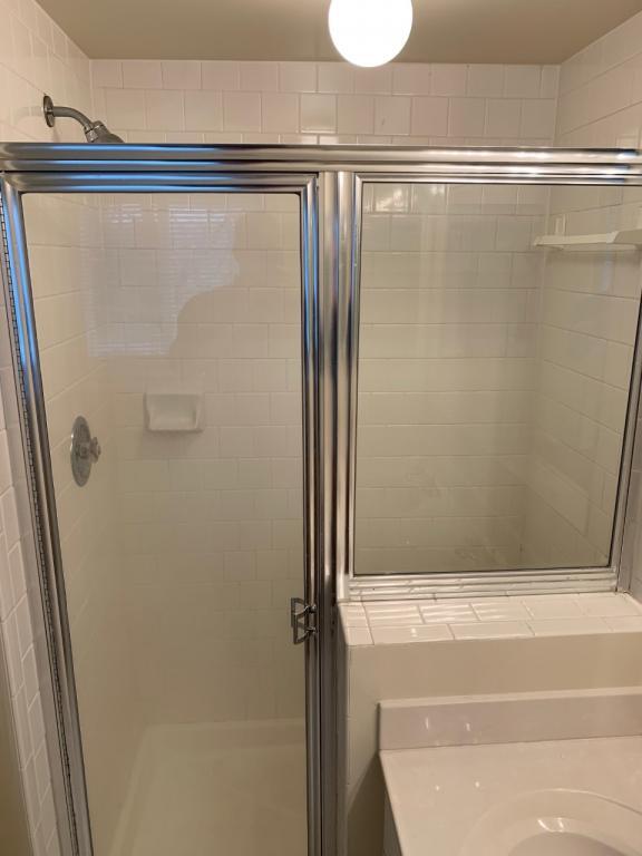 Building Photo - 6 Bandon Court, Unit 202