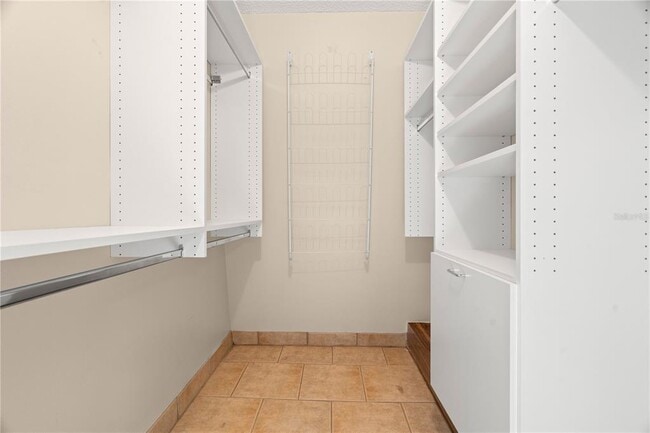 Building Photo - 2705 5th Ct