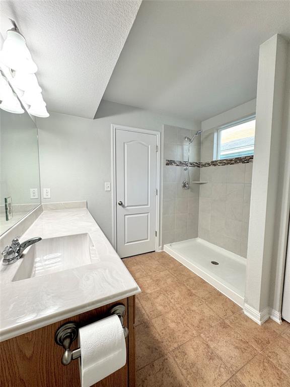 Building Photo - 1705 Arbor Knot Dr