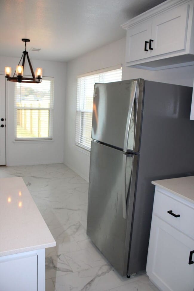 Building Photo - COX-NORTHRIDGE DR-1