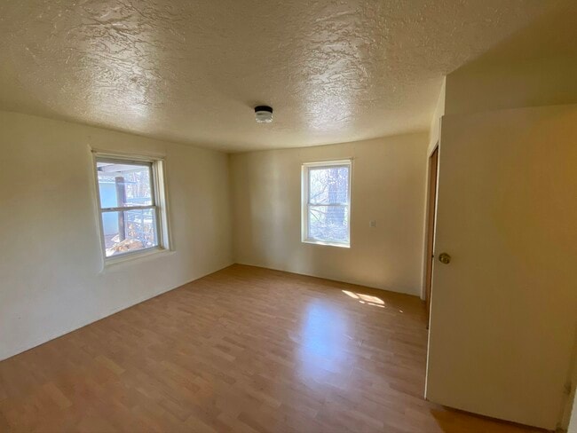 Building Photo - 1002 A NM-76