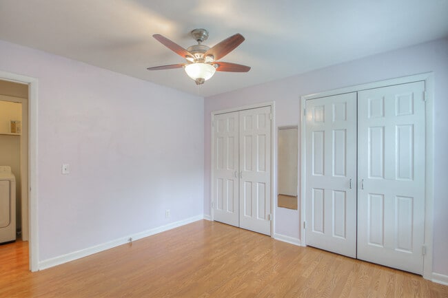 Building Photo - 104 Doral Ct