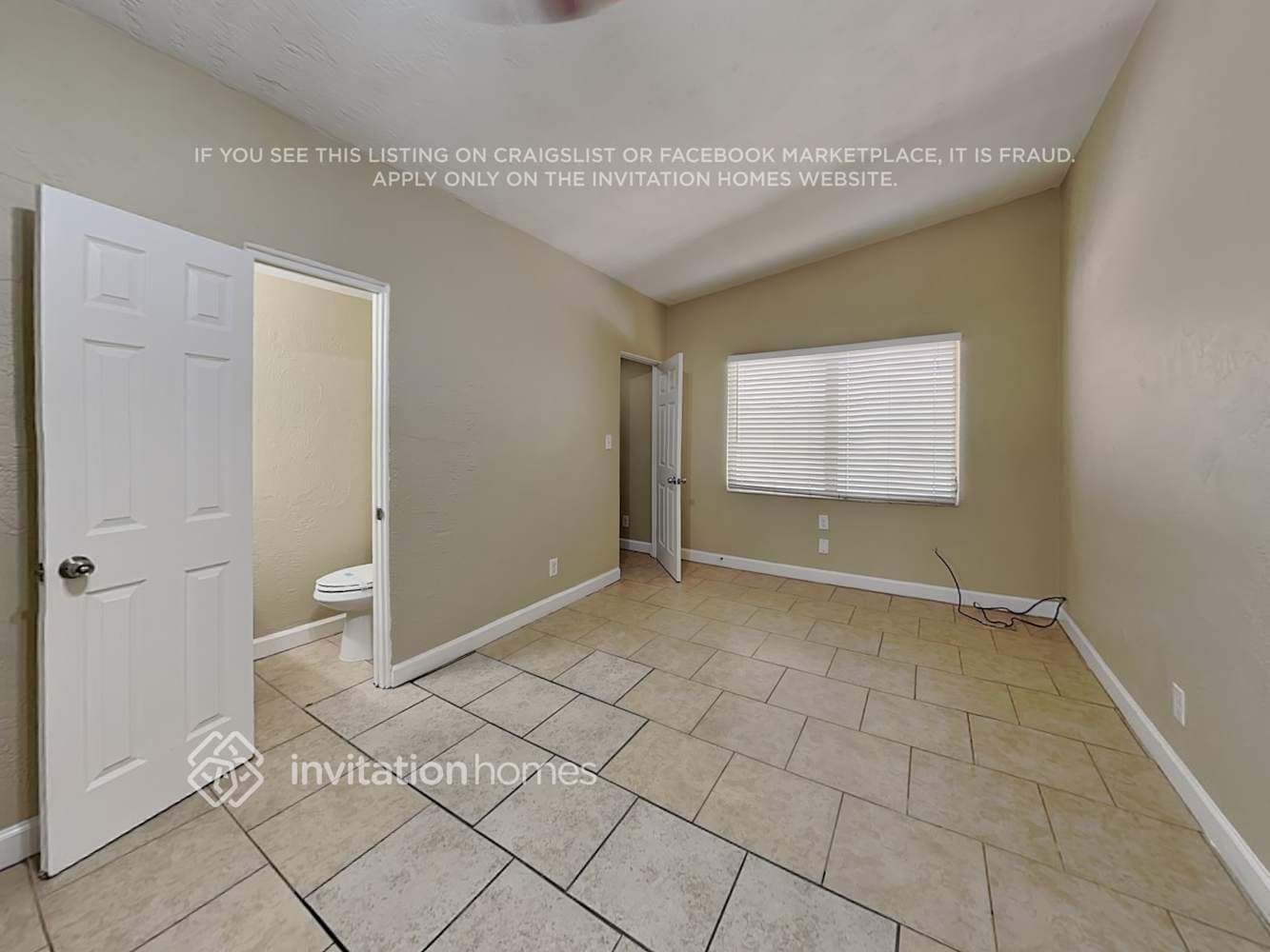 Building Photo - 3652 Prado Dr