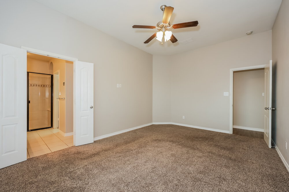 Building Photo - 1428 Park Crest Dr