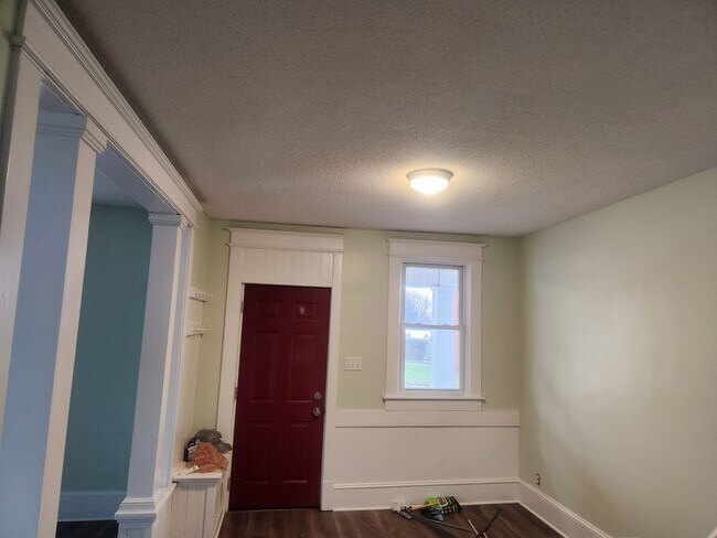 Building Photo - Beautiful 3 Br in Altoona