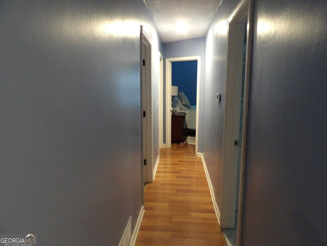 Building Photo - 335 Bay Creek Rd