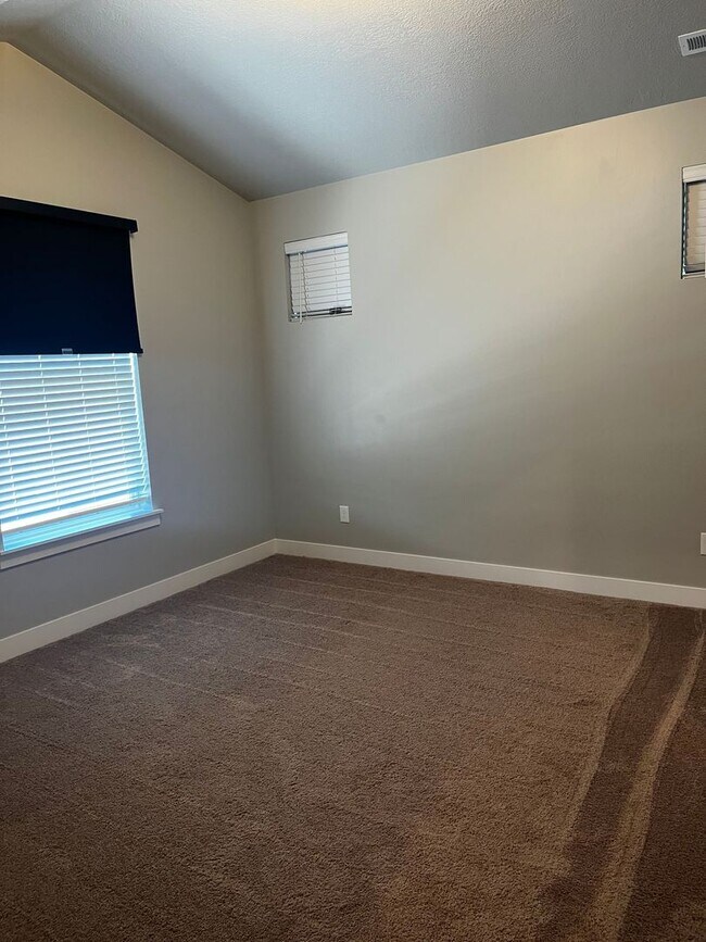 Building Photo - Beautiful Condo in Lehi