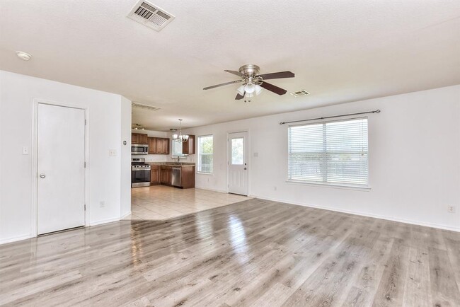 Building Photo - 233 Brandons Way