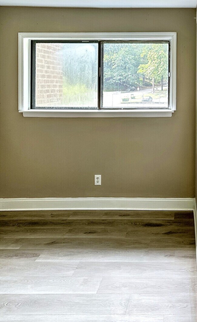 Building Photo - 1022 Sandlin Pl