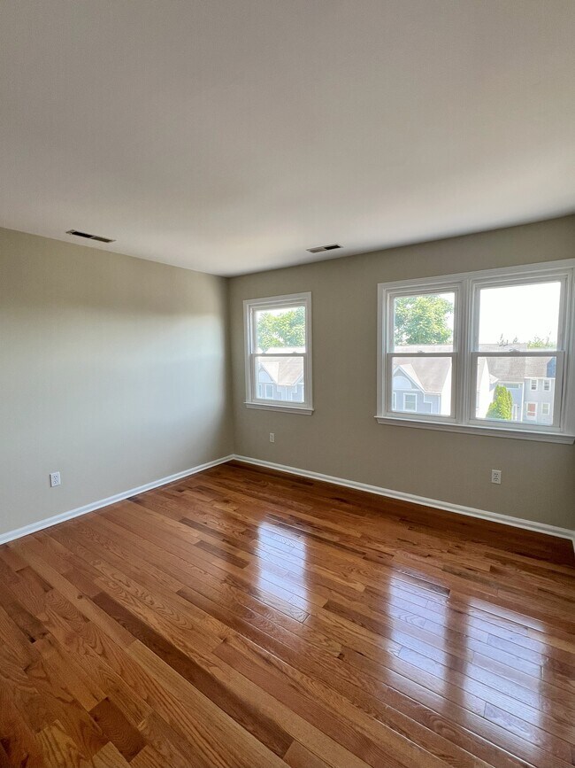 Third Bedroom - 2445 Park Ave