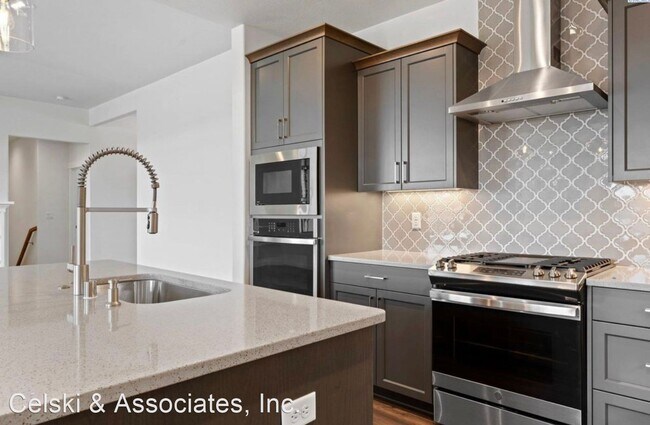 Building Photo - 5 br, 3 bath House - 6021 w 30th Ave