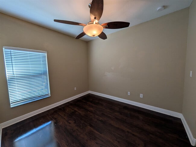 Building Photo - 2851 Prospect Rd