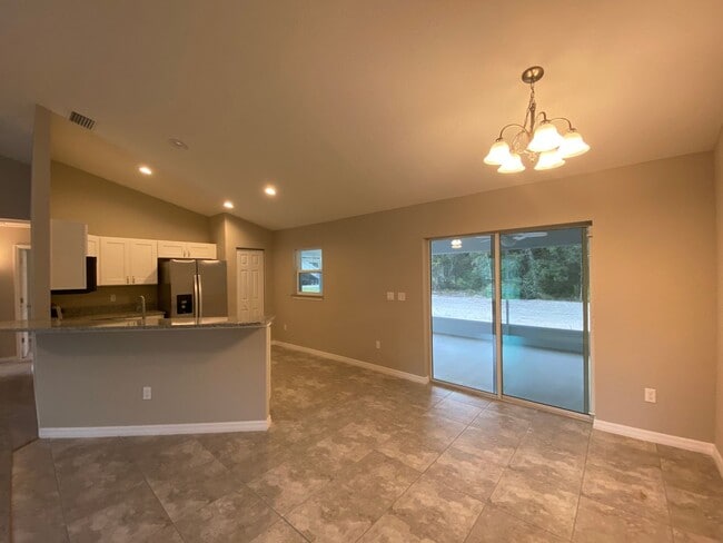 Building Photo - Custom Home - Desirable SW Ocala neighborhood 3/2/2 ** Wont Last**