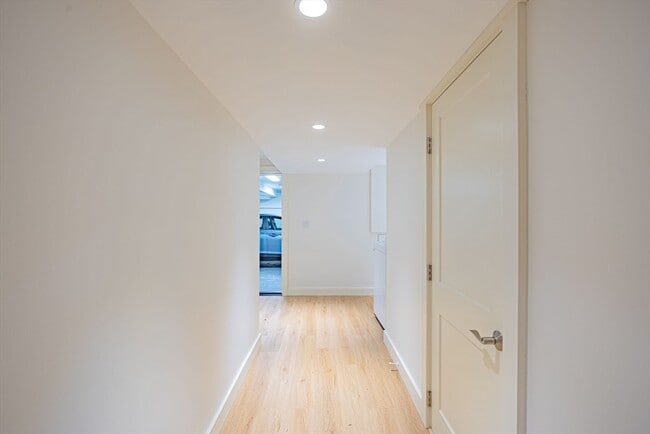 Building Photo - 85 Woodland Rd