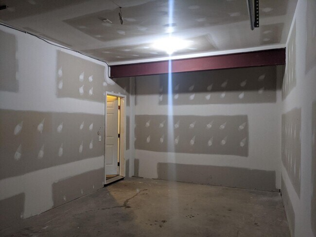 Building Photo - 3 Bedroom Townhouse for Rent in Waynesboro!