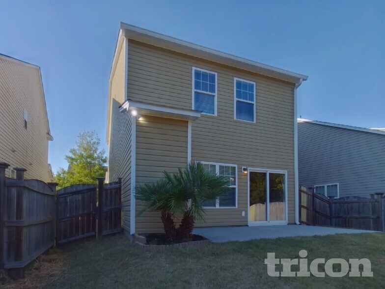 Building Photo - 221 Chestnut Oak Ln