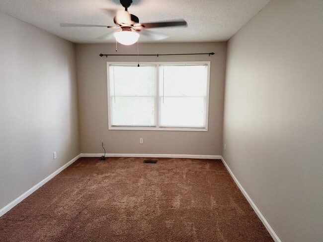 Building Photo - 3240 Overton Manor Dr