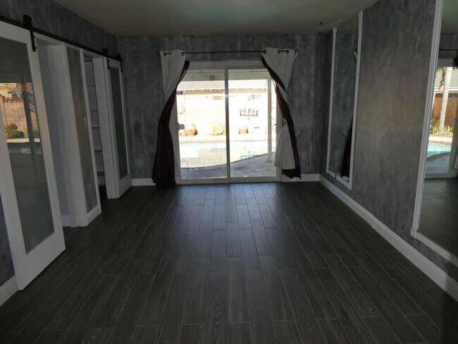 Building Photo - Single Story Pool House for Rent in Canyon...