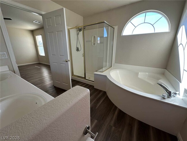 Building Photo - 10679 Timber Stand St