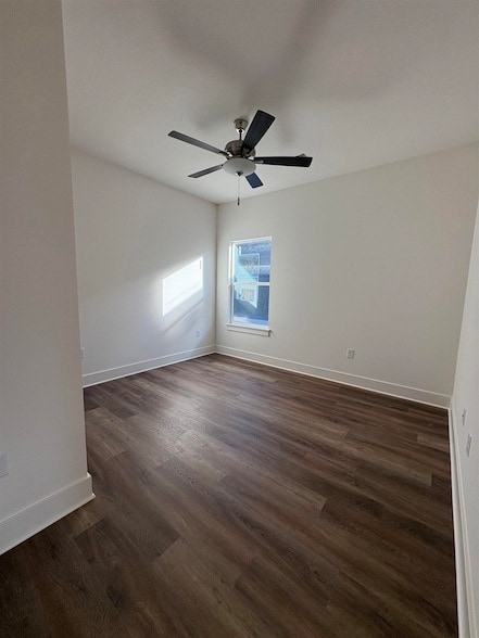 Building Photo - 4831 N Vassar Ave