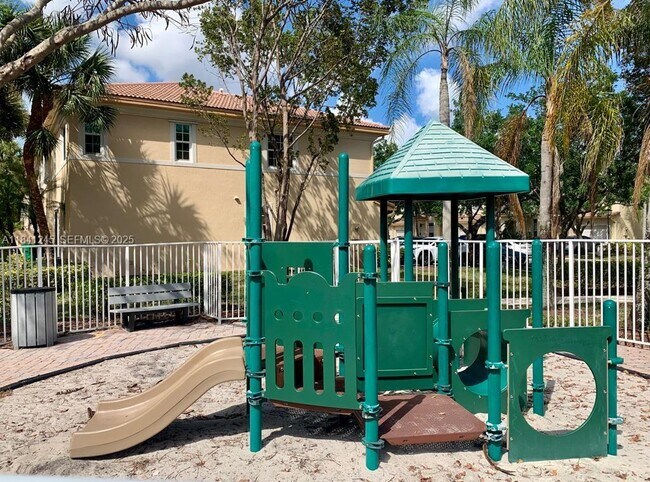 Building Photo - 8491 SW 27th St