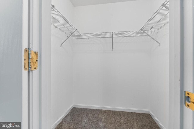 Building Photo - 2204 Commissary Cir