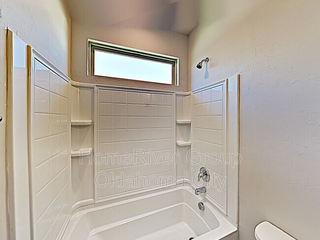 Building Photo - 9521 Timberwind Ln