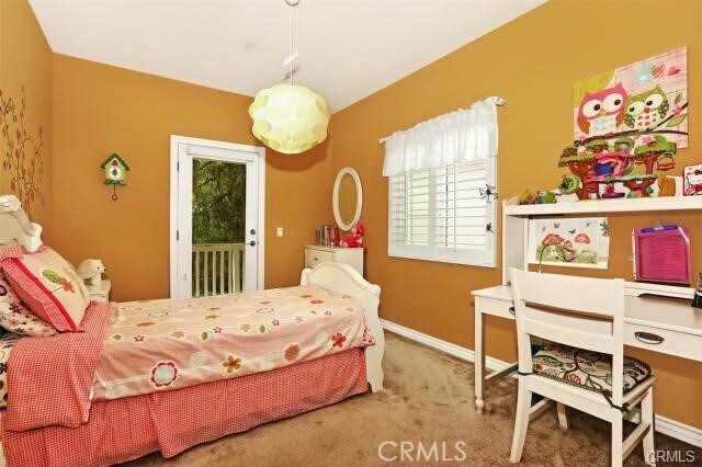 Building Photo - 87 Wonderland