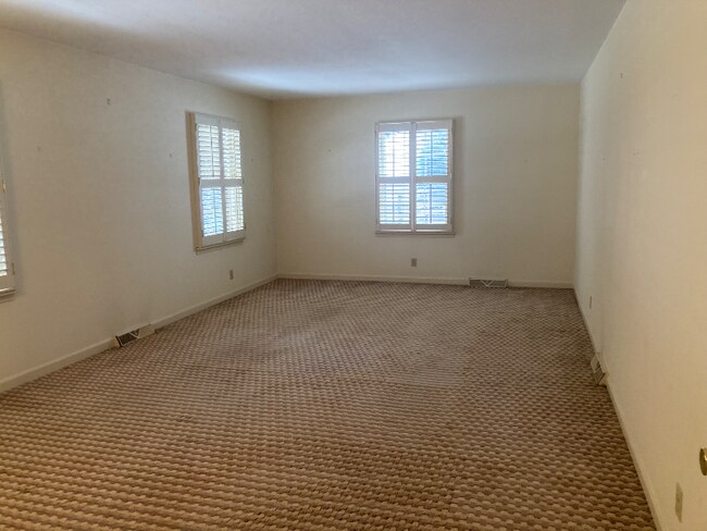 Building Photo - 103 Terrace Ct