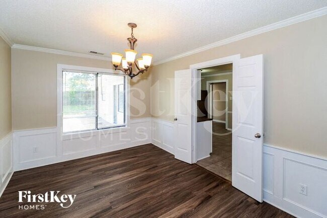 Building Photo - 970 Hawkview Dr