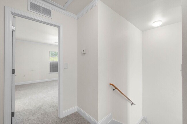 Building Photo - 554 Wingspan Way