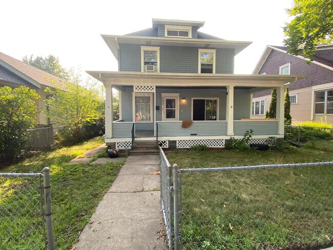 Building Photo - 393 N Wheeler St
