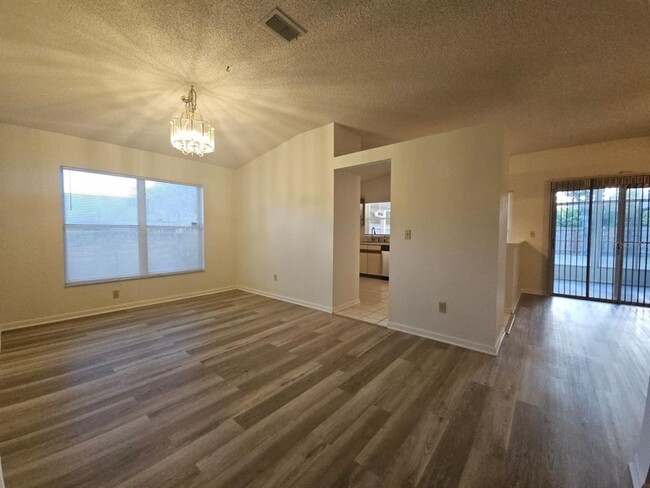 Building Photo - 3804 Wingbow Ct
