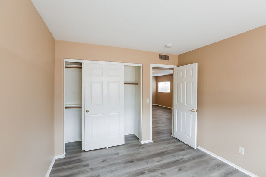 Building Photo - 7912 W Colter St