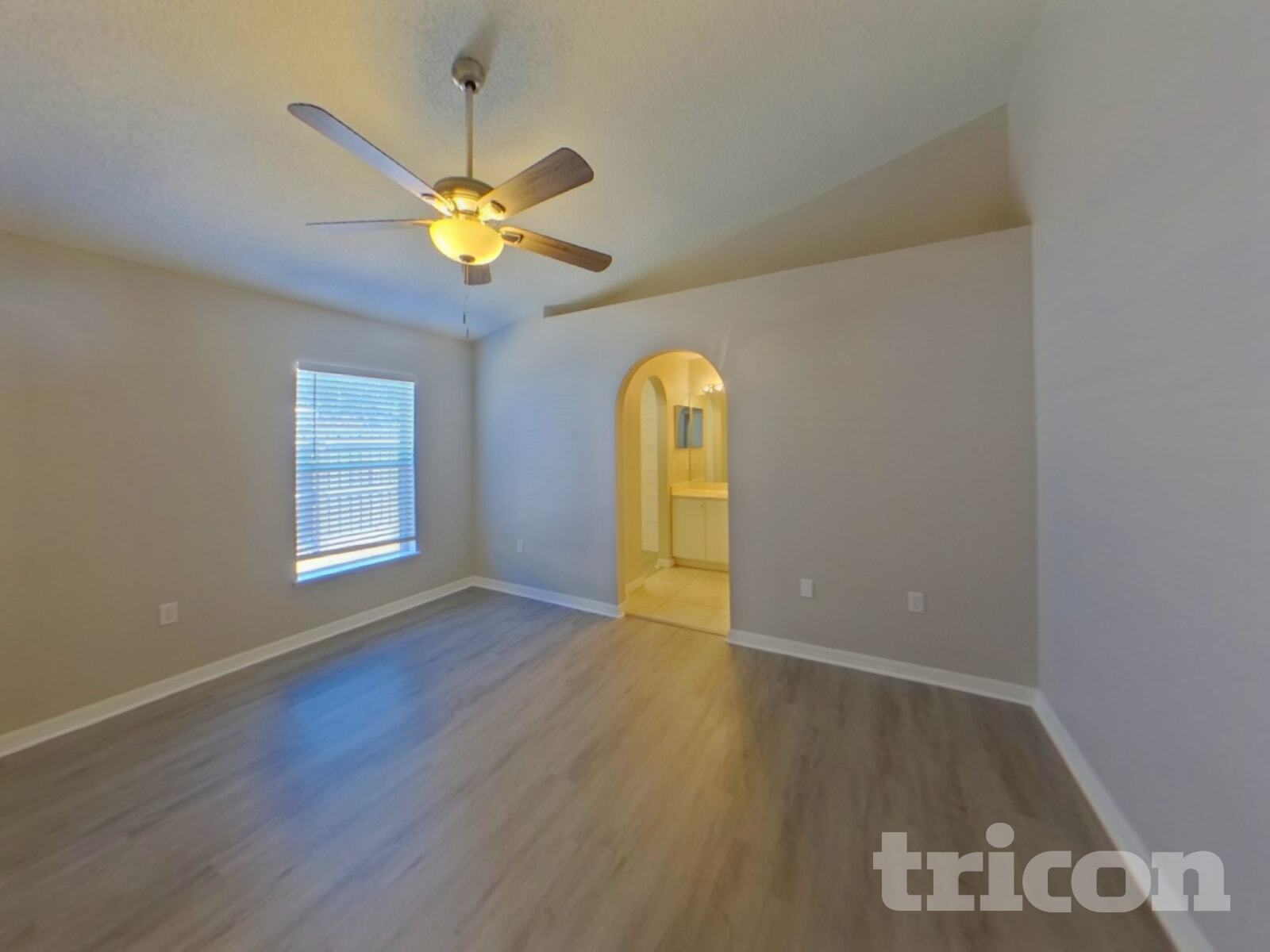 Building Photo - 10549 Opus Dr